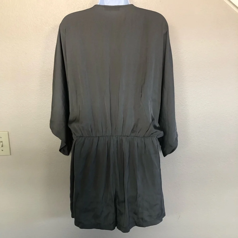 Lulu’s Woman’s Ain't It Grand Olive Green Satin Surplice Romper Size M/L - Picture 4 of 16
